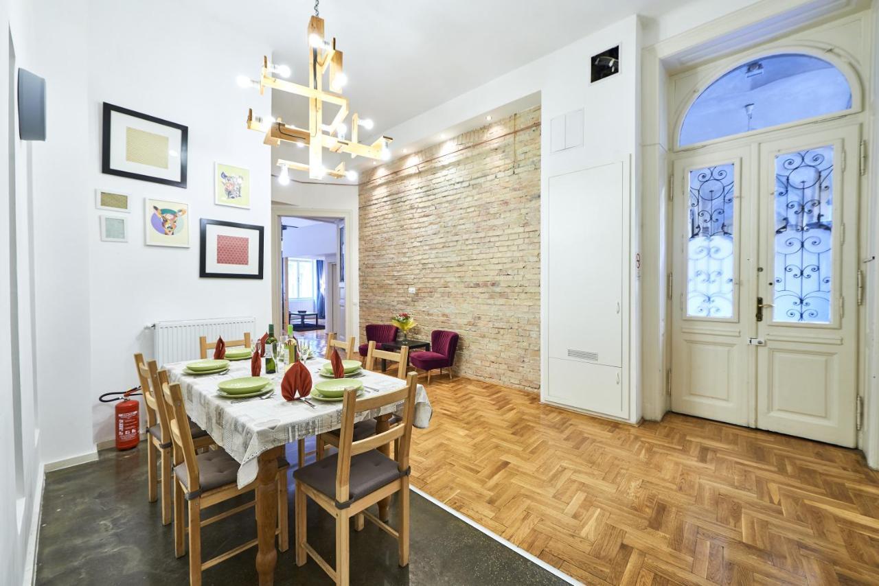 Large Apartment For Groups City Center Dist. VII Budapest Bagian luar foto