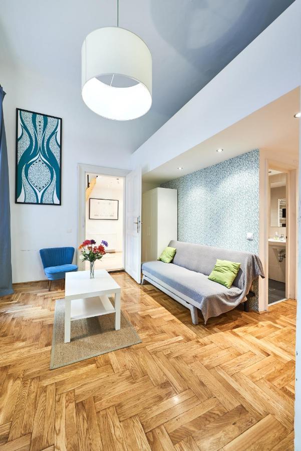 Large Apartment For Groups City Center Dist. VII Budapest Bagian luar foto