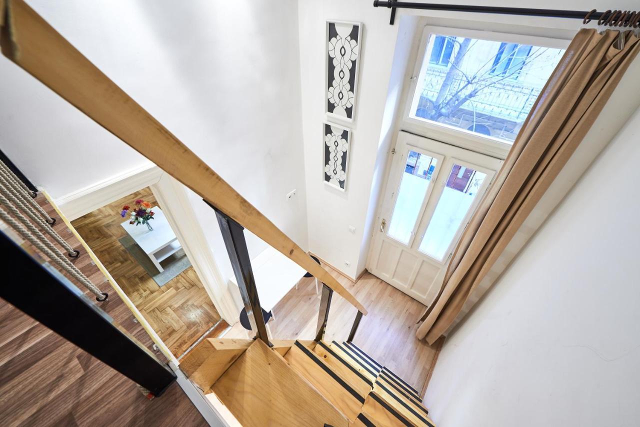 Large Apartment For Groups City Center Dist. VII Budapest Bagian luar foto