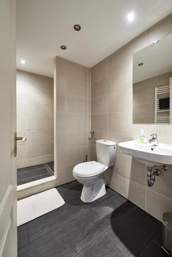 Large Apartment For Groups City Center Dist. VII Budapest Bagian luar foto
