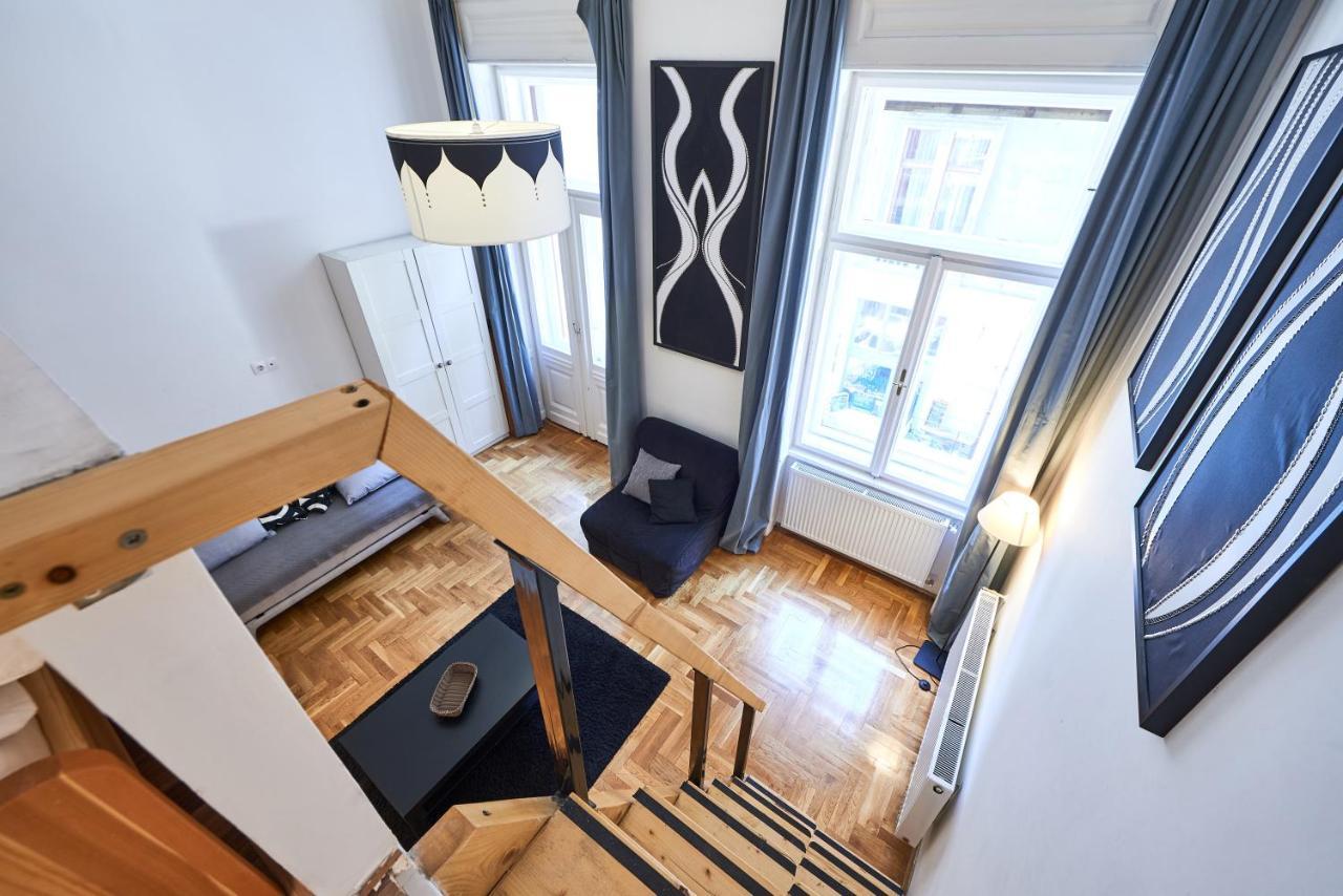 Large Apartment For Groups City Center Dist. VII Budapest Bagian luar foto