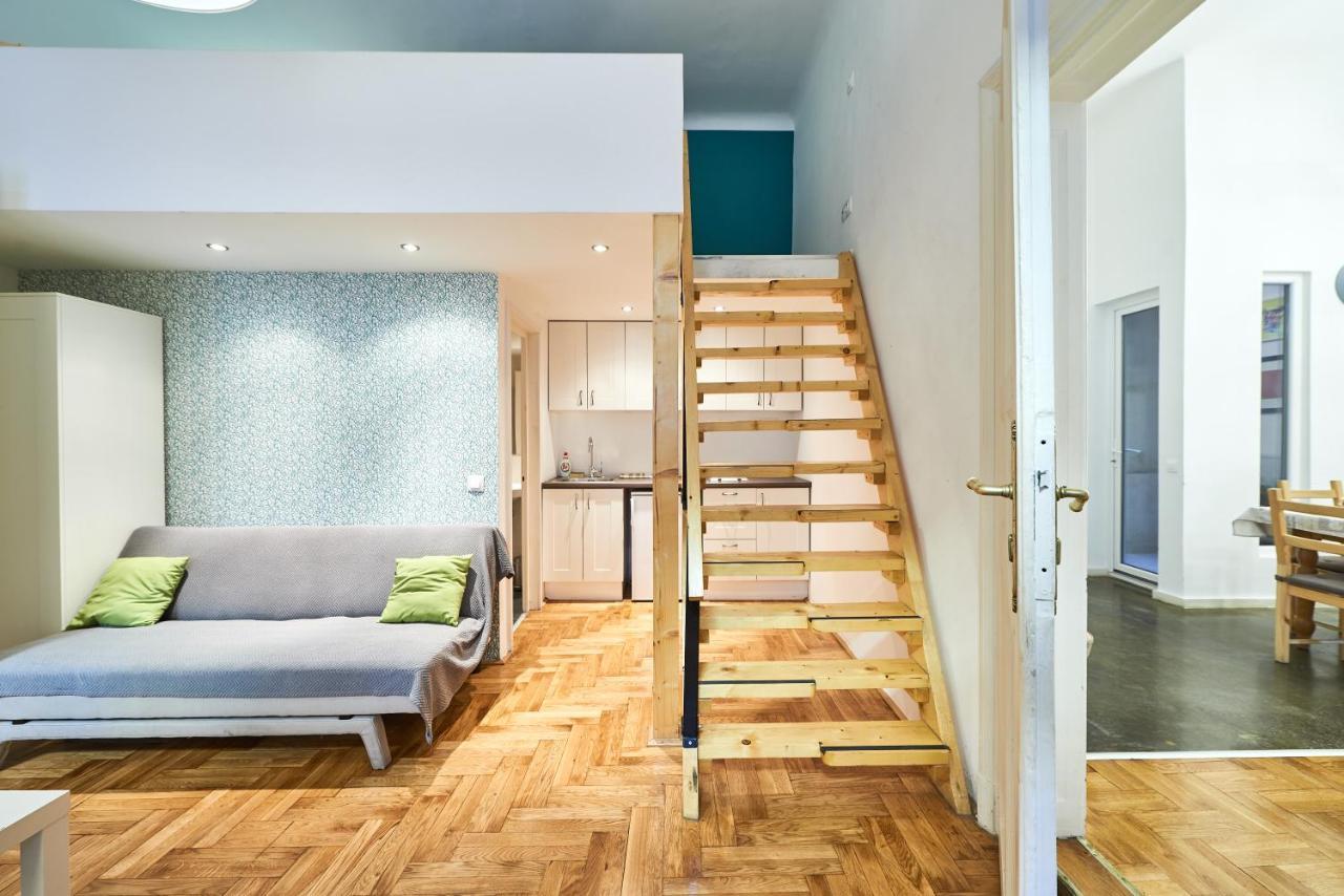 Large Apartment For Groups City Center Dist. VII Budapest Bagian luar foto